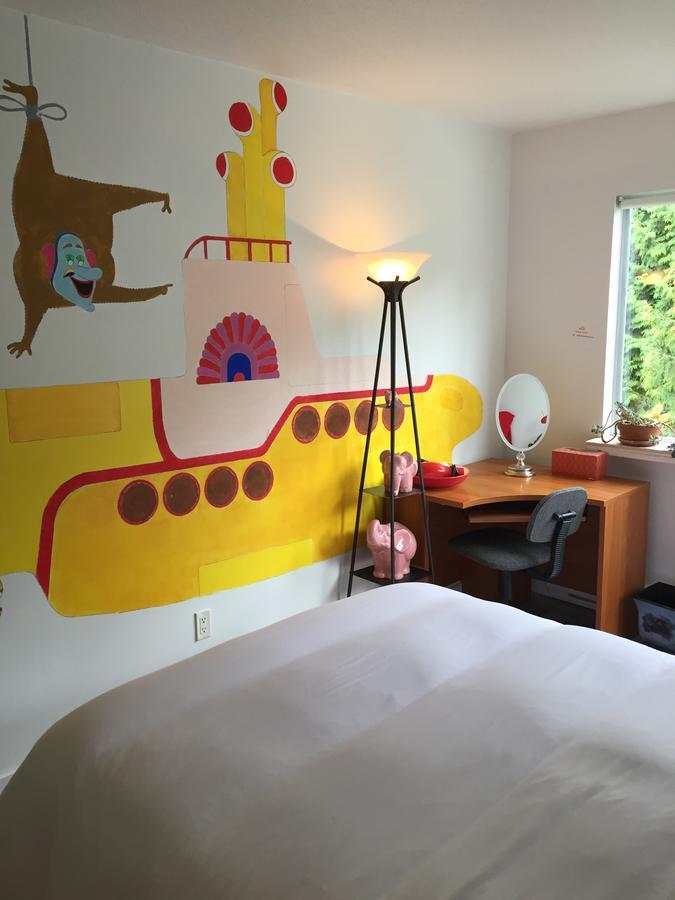 A Room At The Camelia Bed And Breakfast Tsawwassen Exterior foto